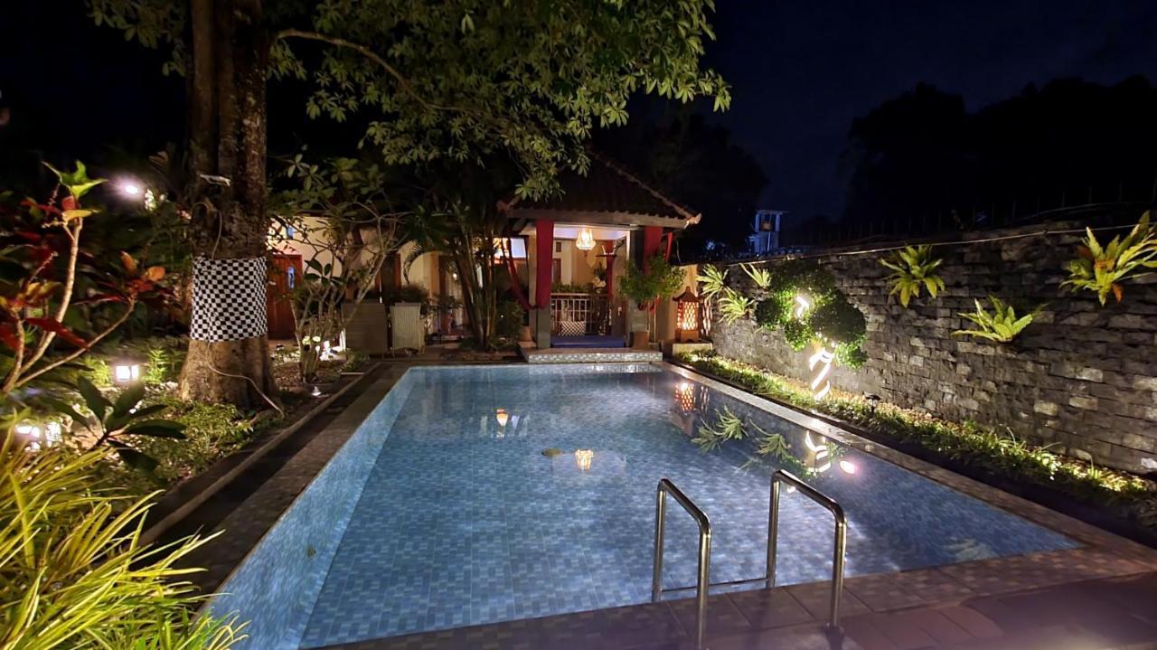 Rosseno Villa Yogyakarta Kültér fotó