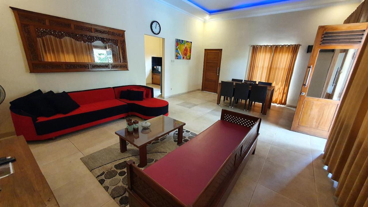 Rosseno Villa Yogyakarta Kültér fotó