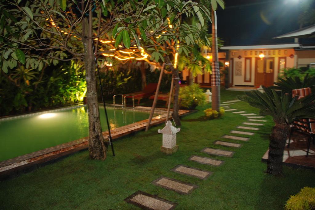 Rosseno Villa Yogyakarta Kültér fotó